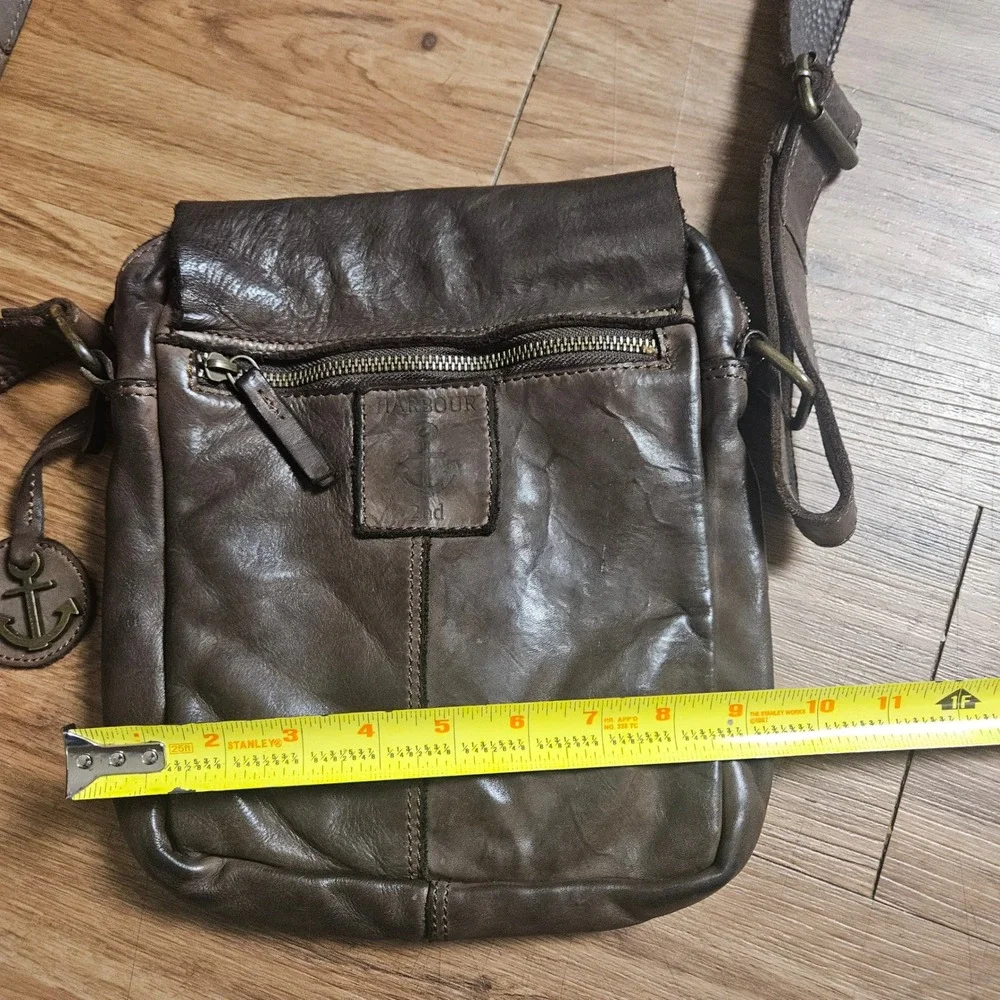Harbour 2nd Distressed Leather Crossbody Messenger Bag Anchor Logo Patina Rugged